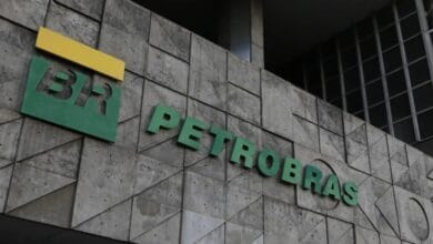 Petrobras registra prejuízo de R$ 17 bilhões no 4º trimestre de 2024