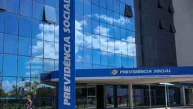 Justiça bloqueia R$ 23,8 milhões de investigados por fraude contra aposentados do INSS