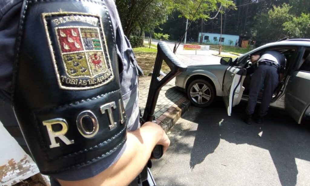 Justiça absolve 14 PMs da Rota acusados de executar suspeitos desarmados com 16 tiros