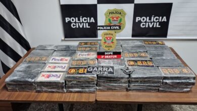 Polícia Civil apreende 118 kg de cocaína em carro de luxo perto do Aeroporto de Guarulhos
