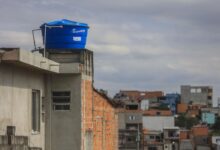 Sabesp vai instalar caixas d'água gratuitas para famílias de baixa renda em São Paulo; veja quem pode solicitar