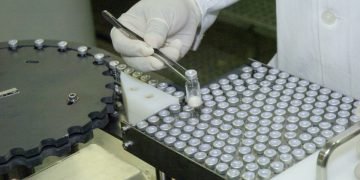 Laboratório de produção de vacinas, Biomanguinhos (Peter Ilicciev/Fiocruz)