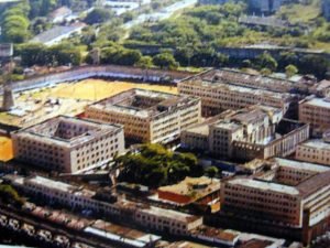 Imagem panorâmica do complexo do carandiru, em São Paulo. Foto mostra vários prédios que integravam o complexo, na zona norte.