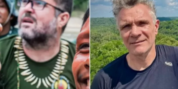 Montagem de duas fotos mostra do lado esquerdo Bruno Pereira, com colar típico de índio no pescoço, e Dom Phillips à direita com floresta ao fundo.