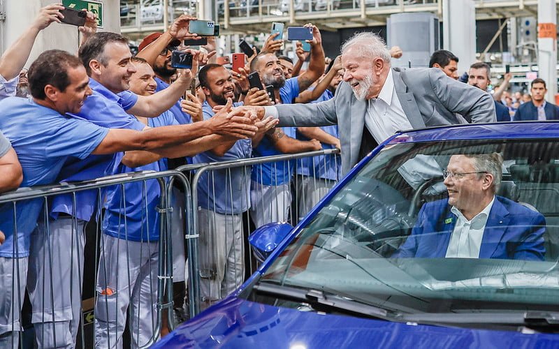 Lula participa de anúncio de investimentos da Volkswagen, em São Bernardo