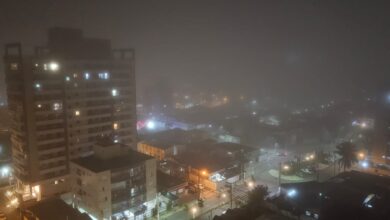 Forte nevoeiro se espalha pelo Litoral de São Paulo, parando a navegação na Baixada Santista