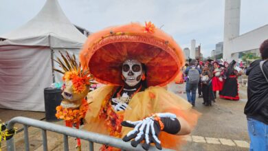 Último dia da Festa de Día de Los Muertos no Memorial da América Latina
