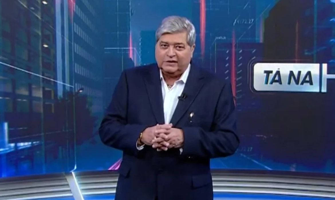 Datena assina com a TV Brasil e estreia programa com aval do presidente Lula