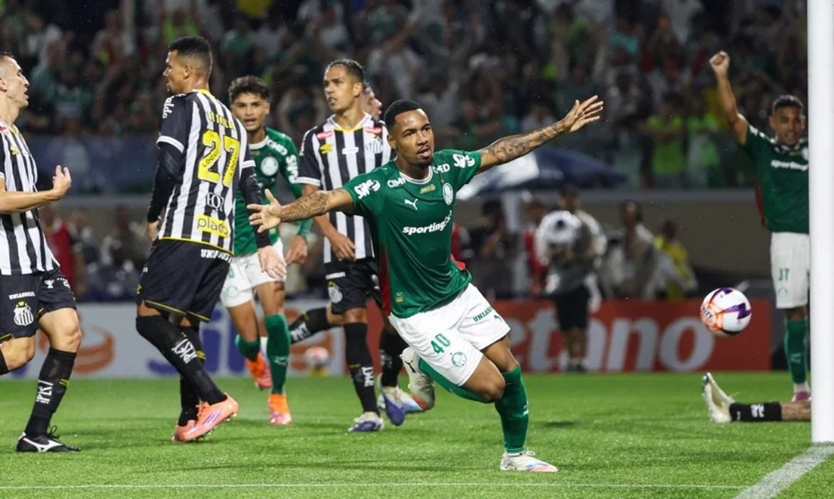 Palmeiras bate Santos e segue invicto no Paulistão