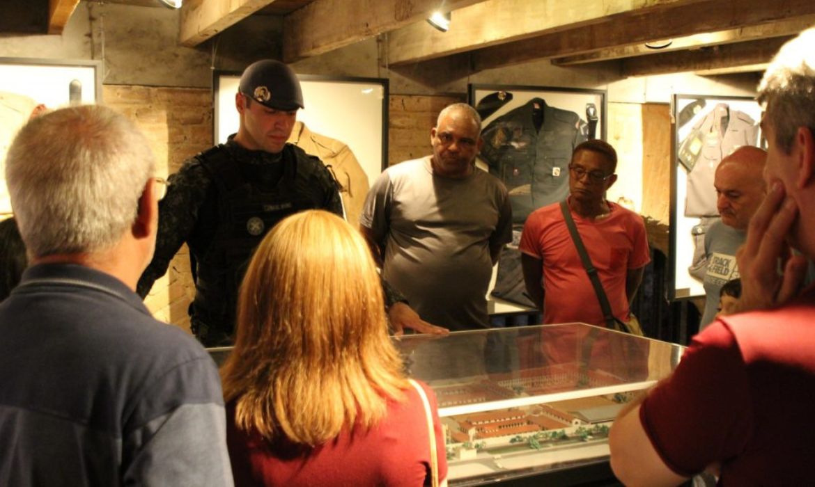 Túnel da Rota vira museu e abre história militar de São Paulo ao público