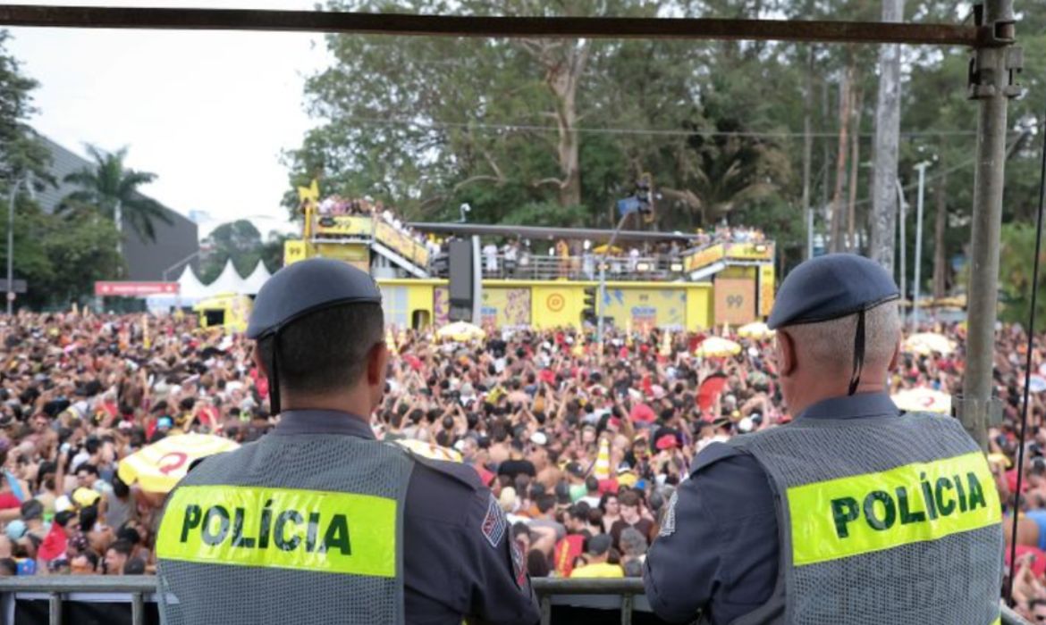Carnaval 2026 registra queda de 42% nos roubos e furtos de celulares em São Paulo