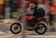 São Paulo oferece curso gratuito para motociclistas profissionais e facilita regularização