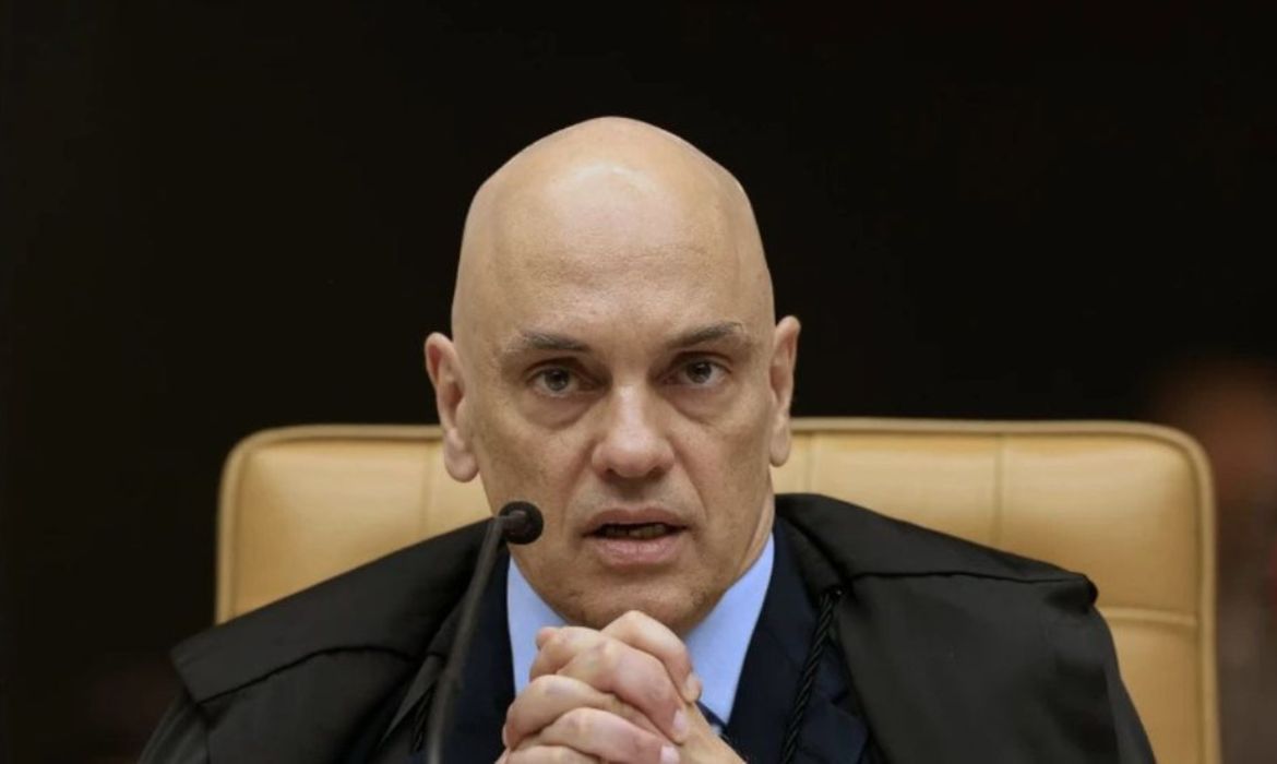 Supostas conversas entre Moraes e Daniel Vorcaro geram pressão no Congresso