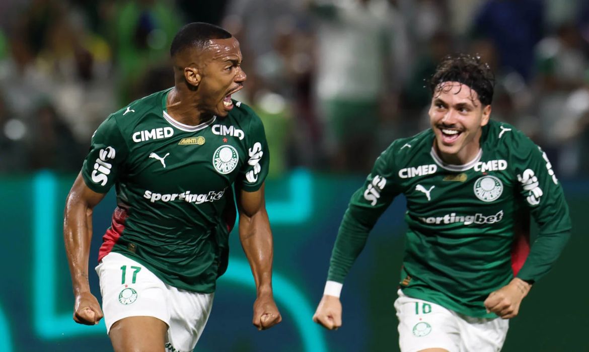 Palmeiras vence Grêmio e mantém liderança isolada no Brasileirão