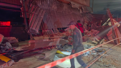 Desabamento em comércio na Zona Sul de SP hoje deixa pessoas sob escombros no Capão Redondo